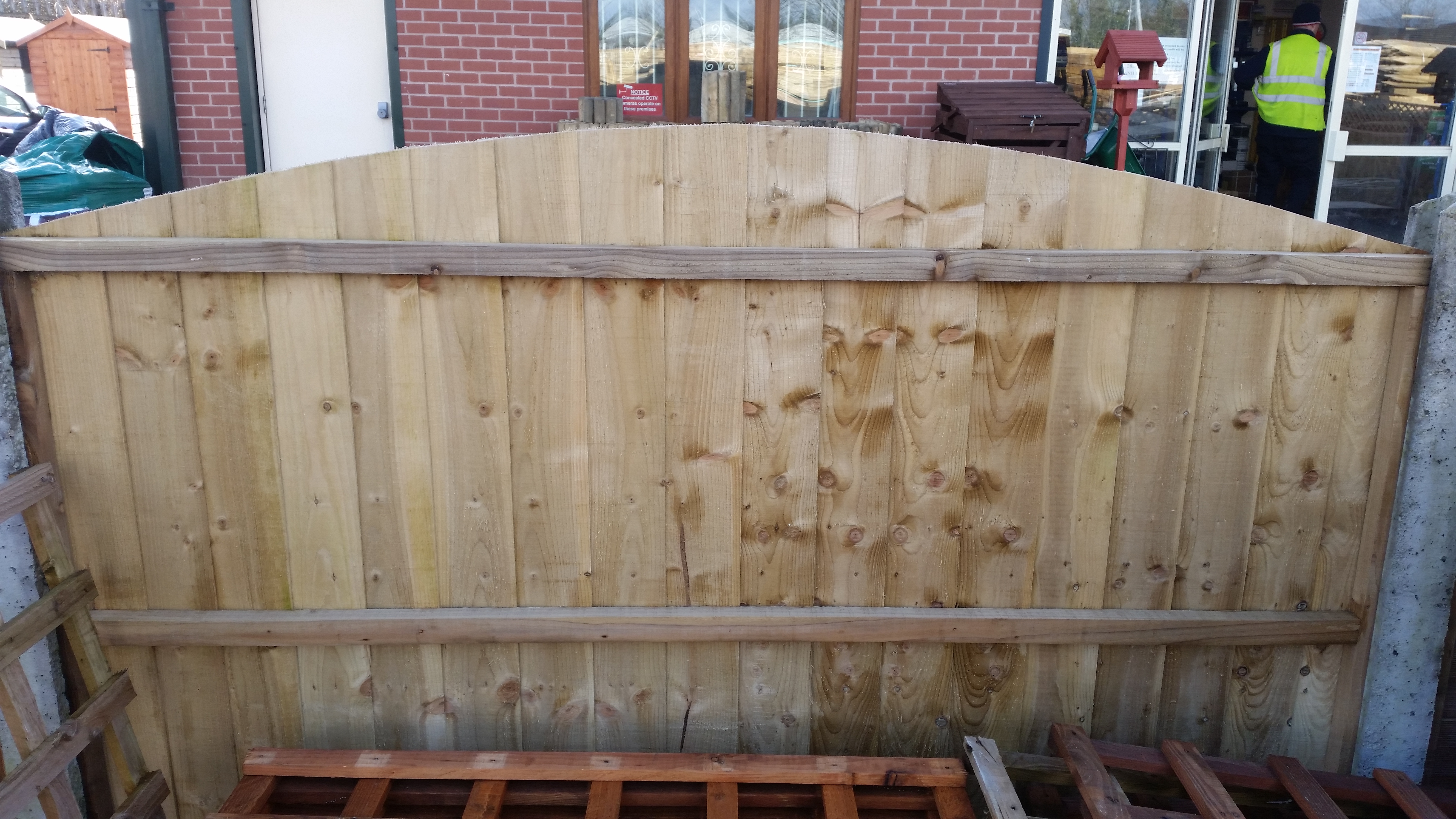 Dome Top Featheredge Panels Green Oakdale Fencing