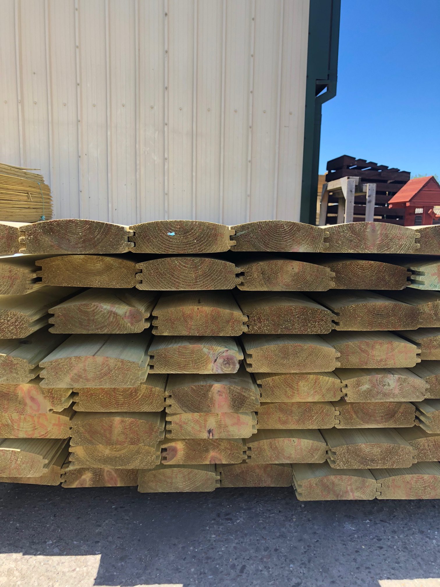 Premium Softwood Loglap Cladding 50mm x 150mm Oakdale Fencing